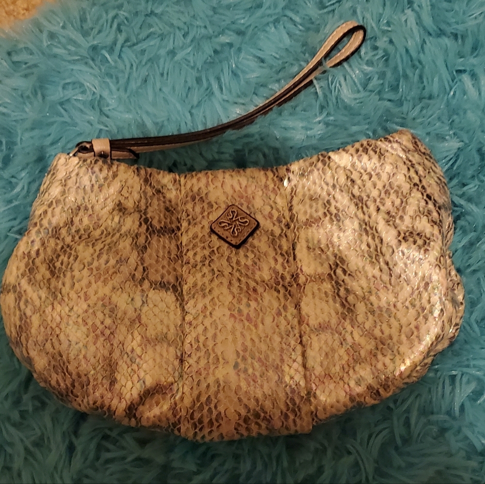 Vera Wang - Wristlet